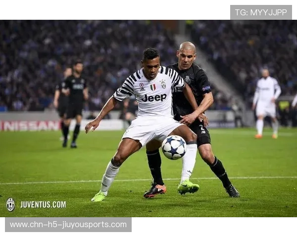 尤文桑德罗边路支援与协防训练:为防线增添坚实保障 尤文桑德罗边路支援与协防训练:为防线增添坚实保障