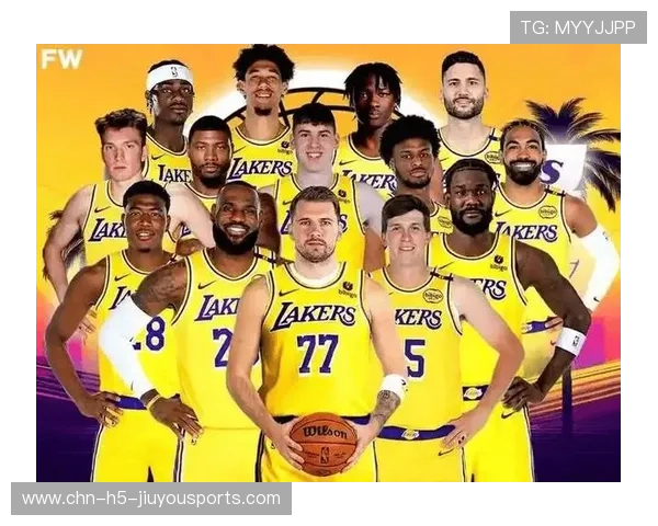湖人队新援助阵，争夺季后赛席位，湖人官宣新援