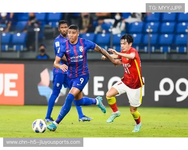 球队战术创新：以“灵活多变”赢得关键战！